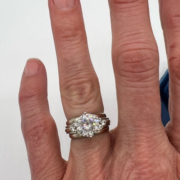 White Gold Engagement and Wedding Bands Set - Picture 7 of 9